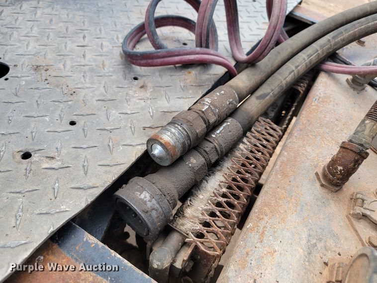 image for item JW9657 1996 Peterbilt 379  semi truck