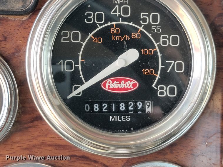 image for item JW9657 1996 Peterbilt 379  semi truck