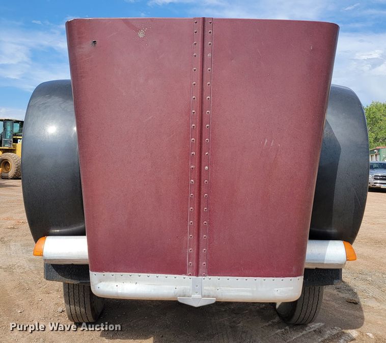 image for item JW9657 1996 Peterbilt 379  semi truck