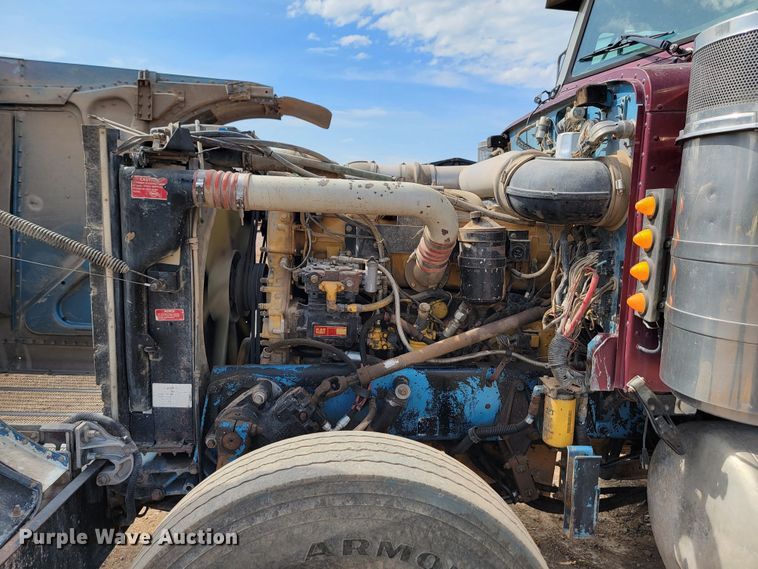 image for item JW9657 1996 Peterbilt 379  semi truck