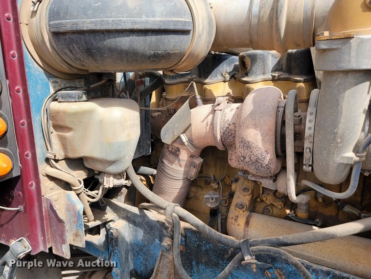 image for item JW9657 1996 Peterbilt 379  semi truck