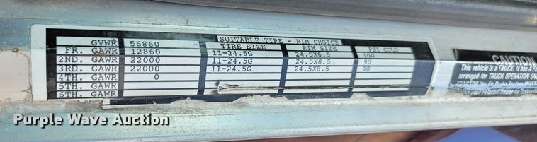 image for item JW9657 1996 Peterbilt 379  semi truck