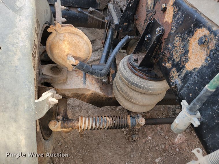 image for item JW9659 1995 Peterbilt 378  semi truck