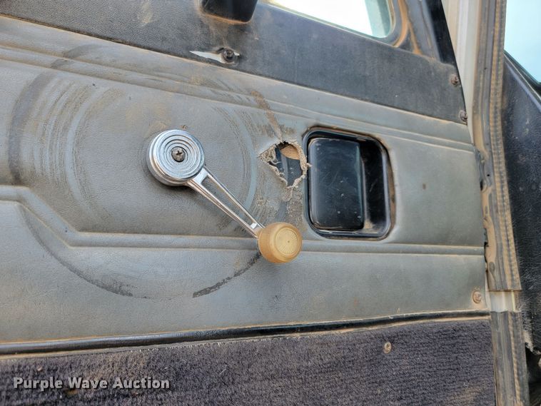 image for item JW9659 1995 Peterbilt 378  semi truck