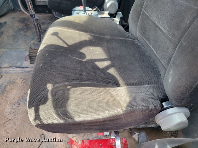 image for item JW9659 1995 Peterbilt 378  semi truck