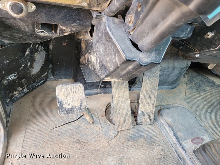 image for item JW9659 1995 Peterbilt 378  semi truck