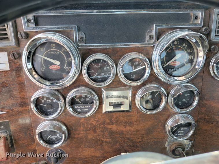 image for item JW9659 1995 Peterbilt 378  semi truck
