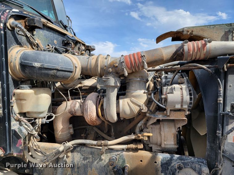 image for item JW9659 1995 Peterbilt 378  semi truck