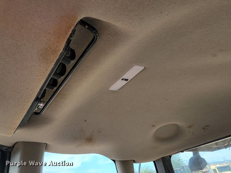 image for item JW9661 2012 Case 850L LGP  dozer