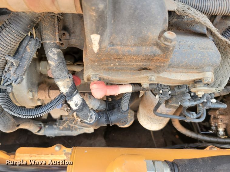 image for item JW9661 2012 Case 850L LGP  dozer