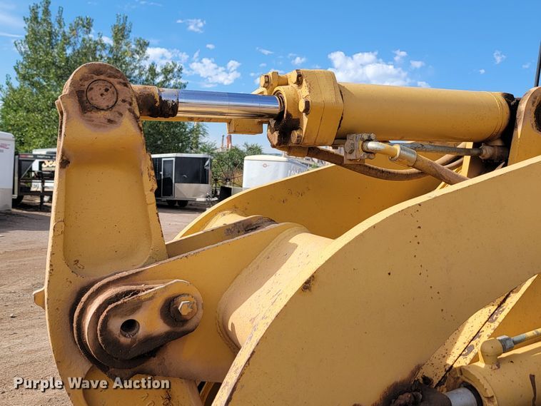 image for item JW9663 1998 Caterpillar 938G  wheel loader