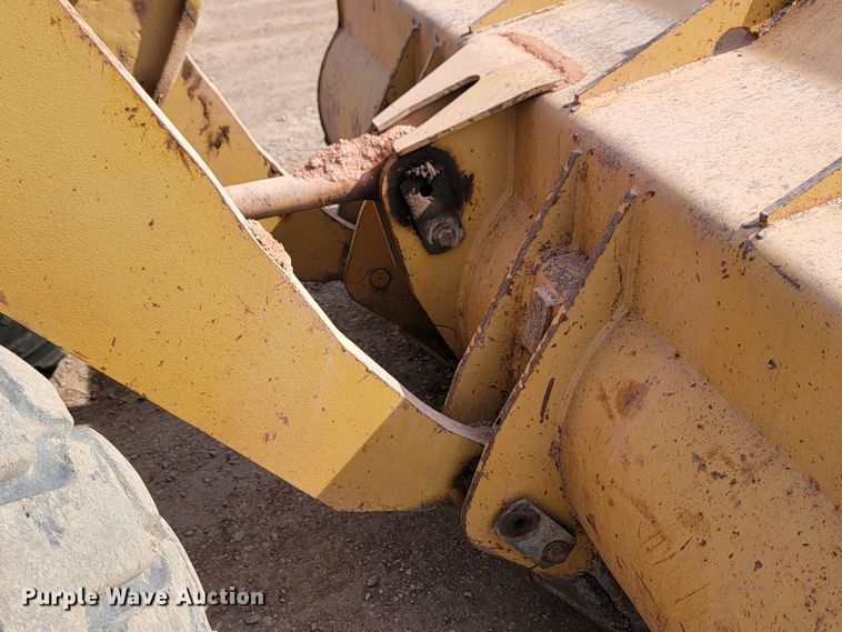 image for item JW9663 1998 Caterpillar 938G  wheel loader