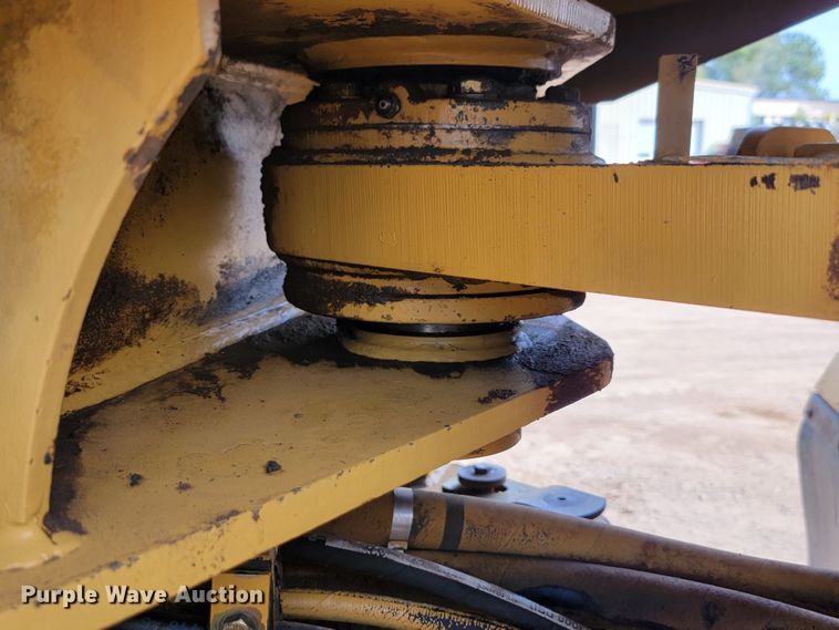 image for item JW9663 1998 Caterpillar 938G  wheel loader