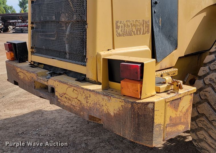 image for item JW9663 1998 Caterpillar 938G  wheel loader