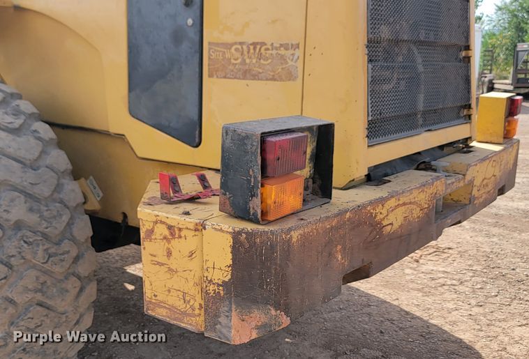 image for item JW9663 1998 Caterpillar 938G  wheel loader