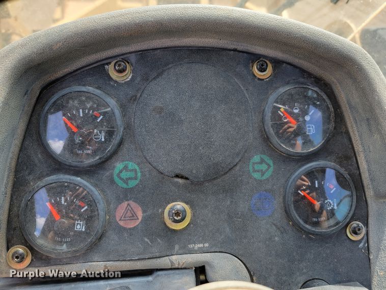 image for item JW9663 1998 Caterpillar 938G  wheel loader