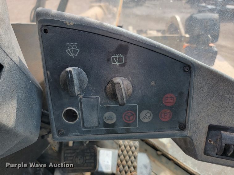 image for item JW9663 1998 Caterpillar 938G  wheel loader