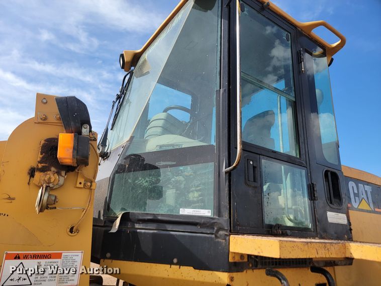 image for item JW9663 1998 Caterpillar 938G  wheel loader