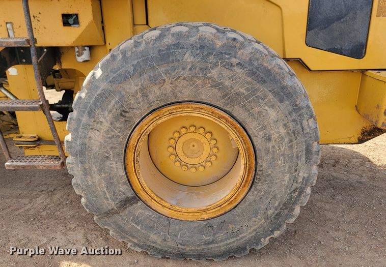 image for item JW9663 1998 Caterpillar 938G  wheel loader