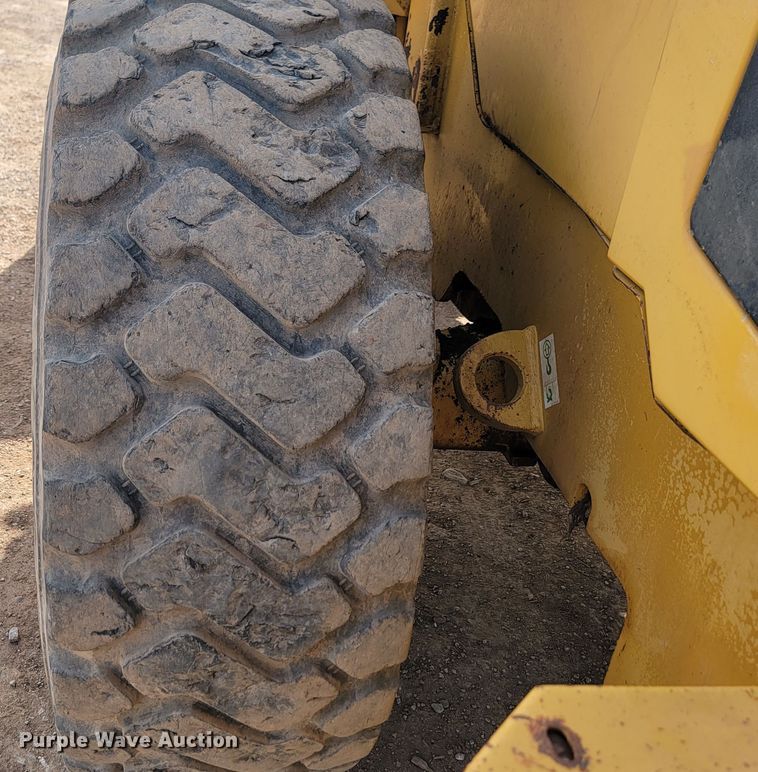 image for item JW9663 1998 Caterpillar 938G  wheel loader
