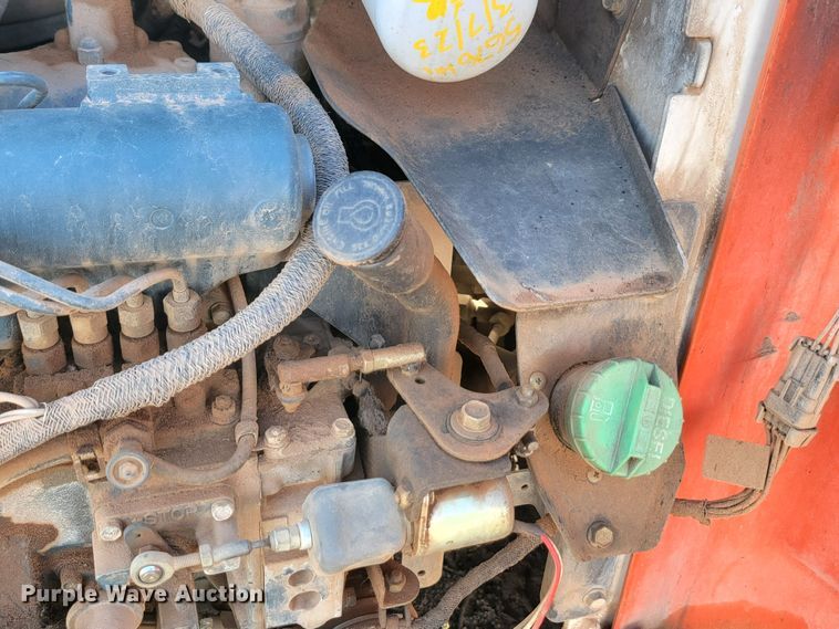 image for item JW9666 2003 Bobcat S185  skid steer loader