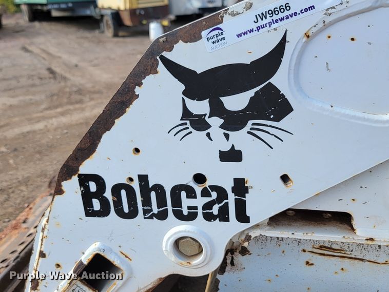 image for item JW9666 2003 Bobcat S185  skid steer loader