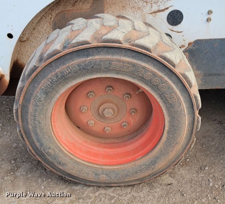 image for item JW9666 2003 Bobcat S185  skid steer loader