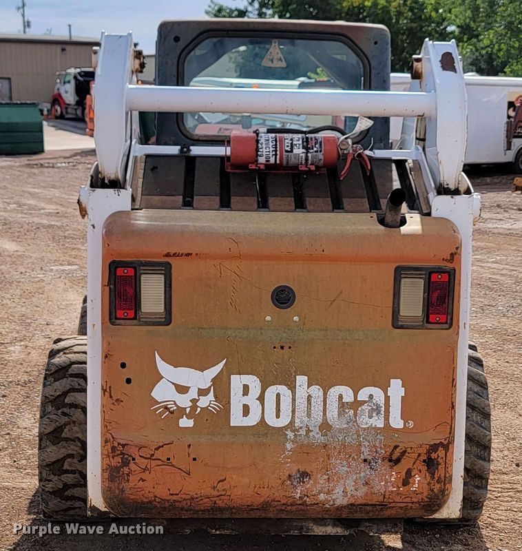 image for item JW9667 2001 Bobcat S175  skid steer loader