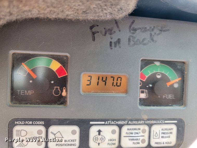 image for item JW9667 2001 Bobcat S175  skid steer loader