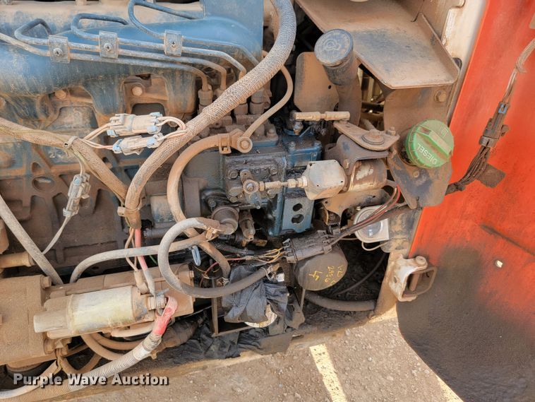 image for item JW9667 2001 Bobcat S175  skid steer loader