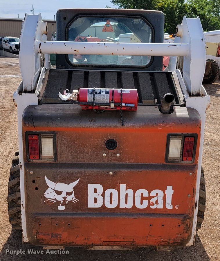 image for item JW9668 2008 Bobcat S205  skid steer loader