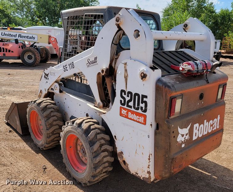image for item JW9668 2008 Bobcat S205  skid steer loader