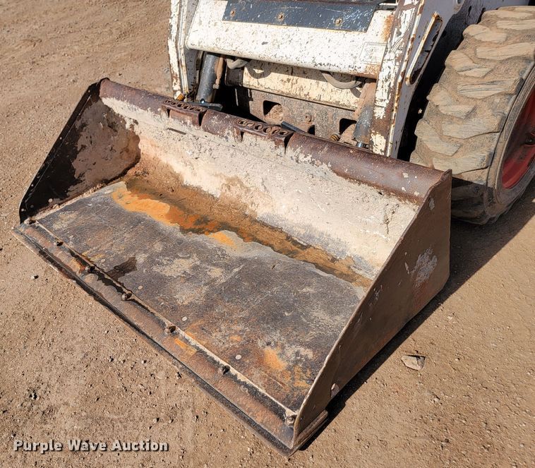 image for item JW9668 2008 Bobcat S205  skid steer loader