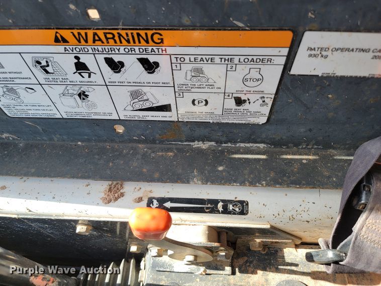 image for item JW9668 2008 Bobcat S205  skid steer loader