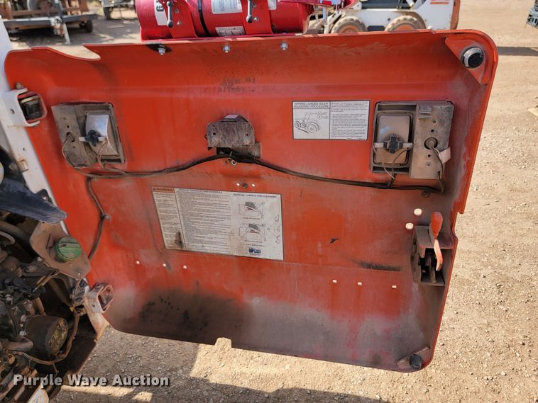 image for item JW9668 2008 Bobcat S205  skid steer loader