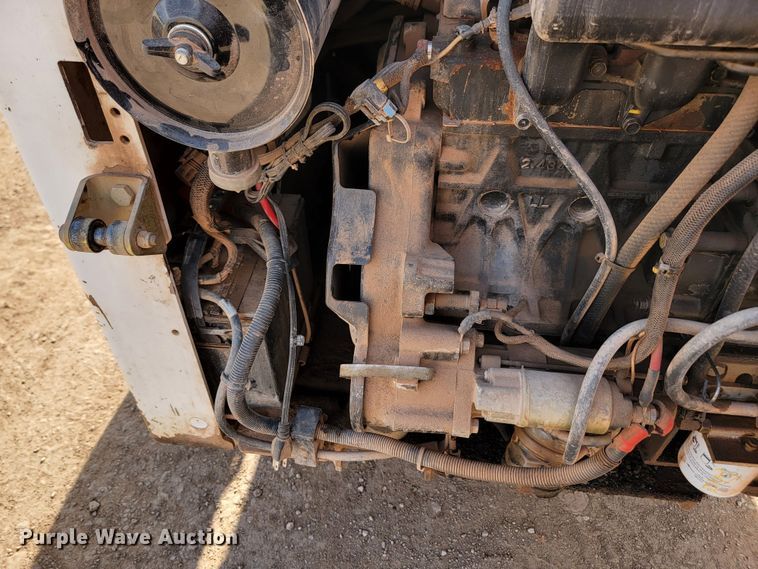 image for item JW9668 2008 Bobcat S205  skid steer loader