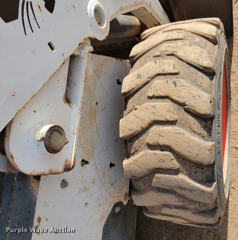 image for item JW9668 2008 Bobcat S205  skid steer loader