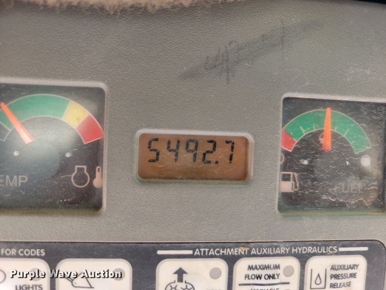 image for item JW9669 2002 Bobcat S175  skid steer loader