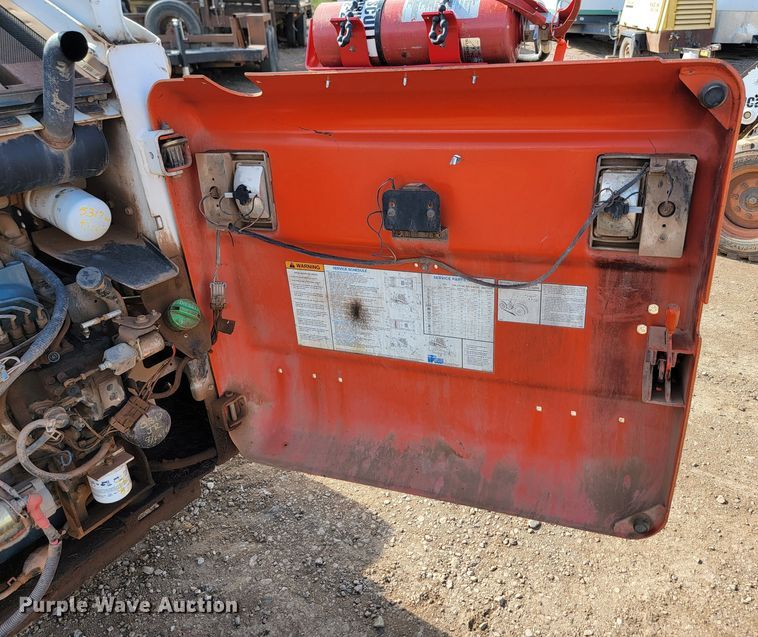 image for item JW9669 2002 Bobcat S175  skid steer loader