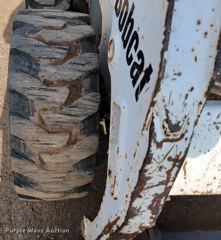 image for item JW9669 2002 Bobcat S175  skid steer loader