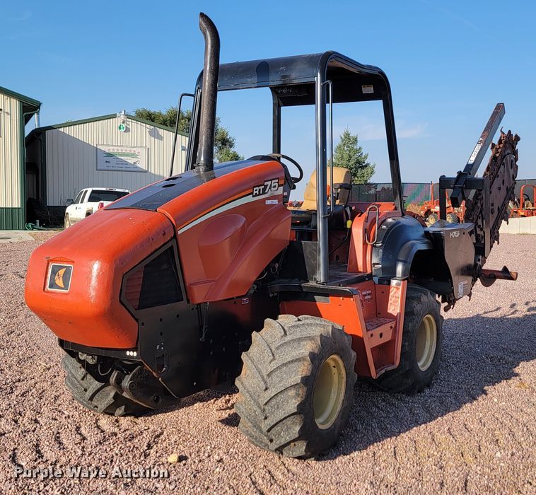 image for item JW9670 2007 Ditch Witch RT75  trencher