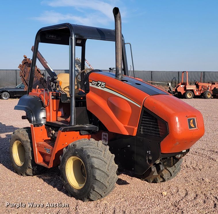 image for item JW9670 2007 Ditch Witch RT75  trencher