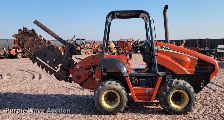 image for item JW9670 2007 Ditch Witch RT75  trencher