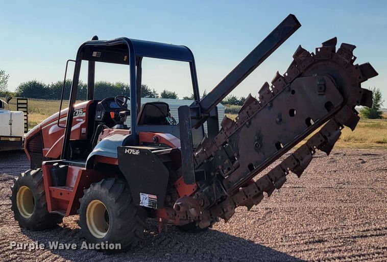 image for item JW9670 2007 Ditch Witch RT75  trencher