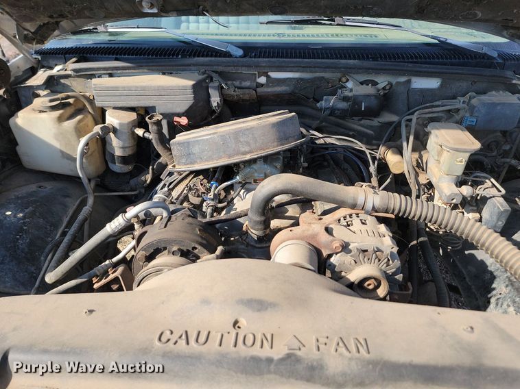 image for item JW9672 1992 GMC Sierra 3500  pickup truck