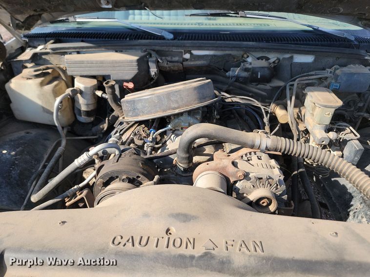 image for item JW9672 1992 GMC Sierra 3500  pickup truck