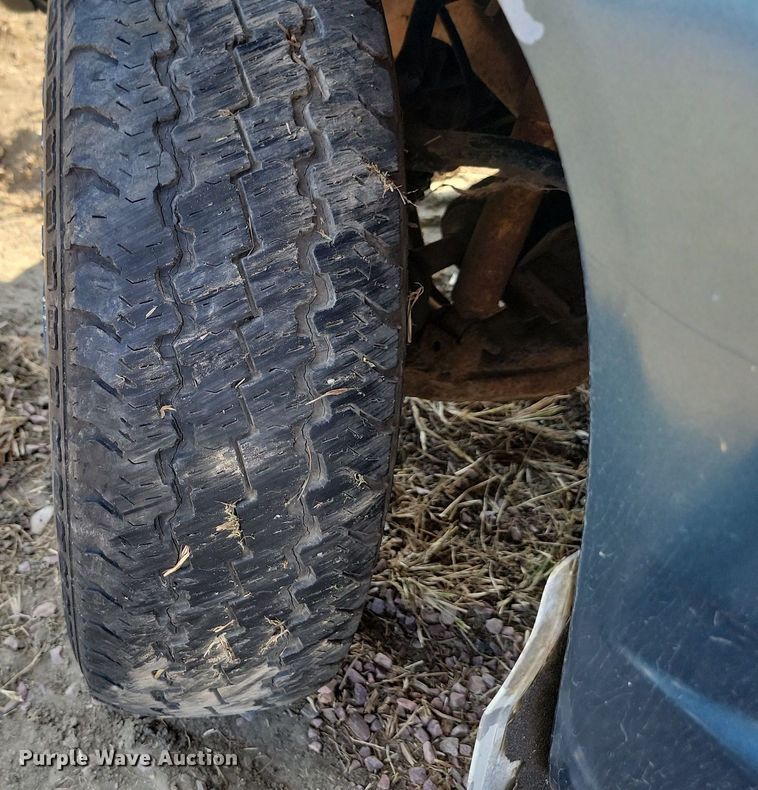 image for item JW9672 1992 GMC Sierra 3500  pickup truck