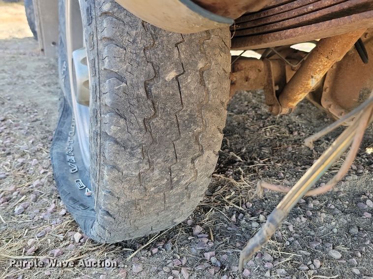 image for item JW9672 1992 GMC Sierra 3500  pickup truck