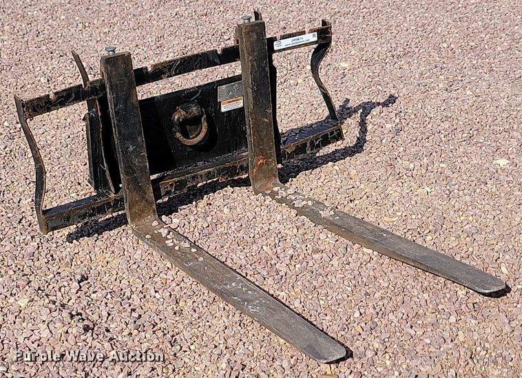 image for item JW9674 2021 Paladin  42" L compact utility loader forks