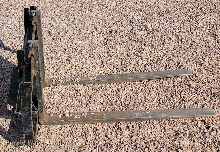 image for item JW9674 2021 Paladin  42" L compact utility loader forks